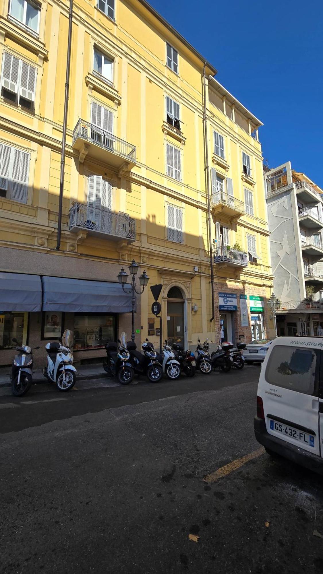 Centro Immobiliare Flagships Apartments سانريمو المظهر الخارجي الصورة